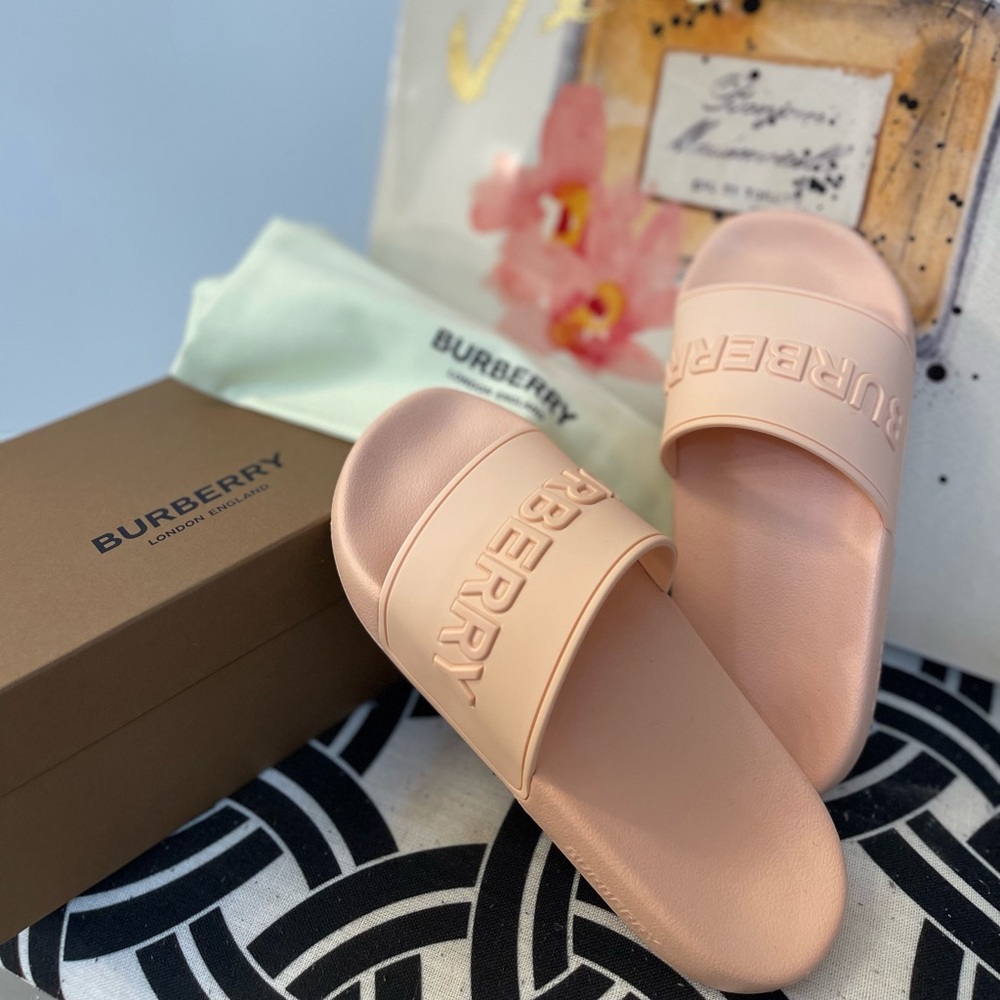 Burberry Slide Authentic